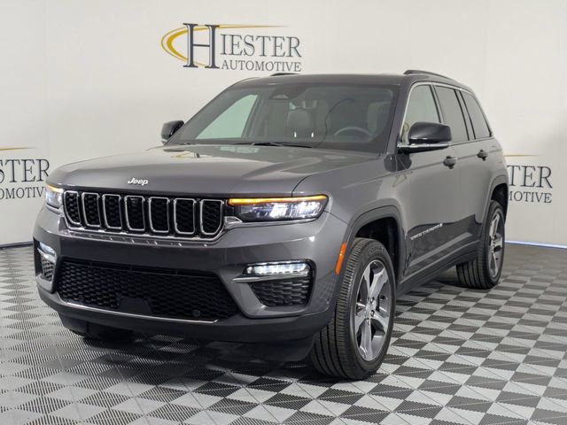 Certified 2024 Jeep Grand Cherokee Limited w/ Luxury Tech Group II image 5