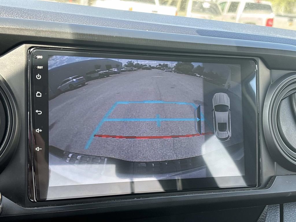 Used 2021 Toyota Tacoma SR image 18