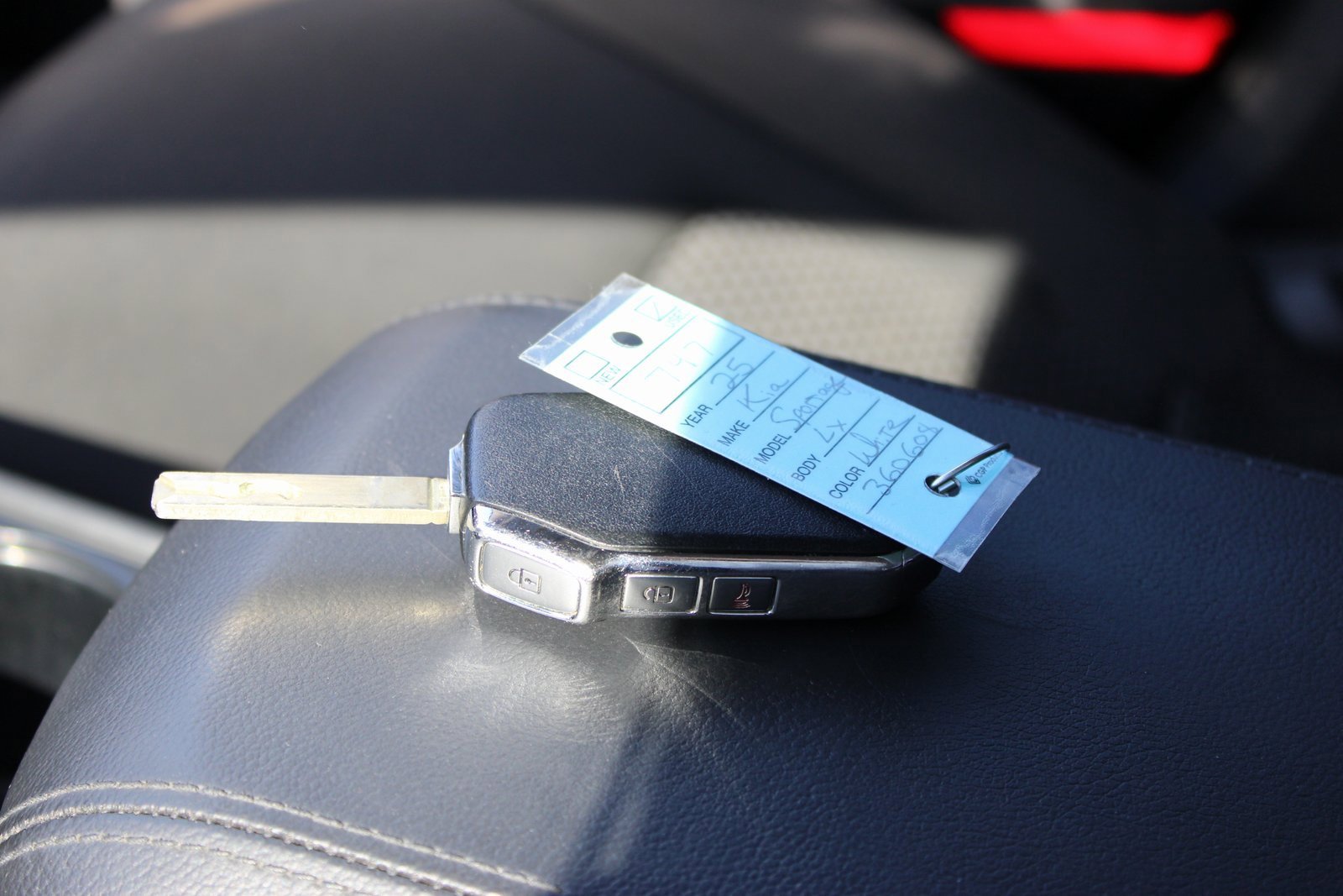 Used 2025 Kia Sportage LX image 26