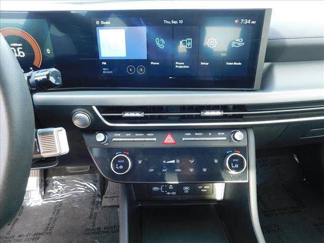 Used 2025 Hyundai Sonata SEL FWD image 21