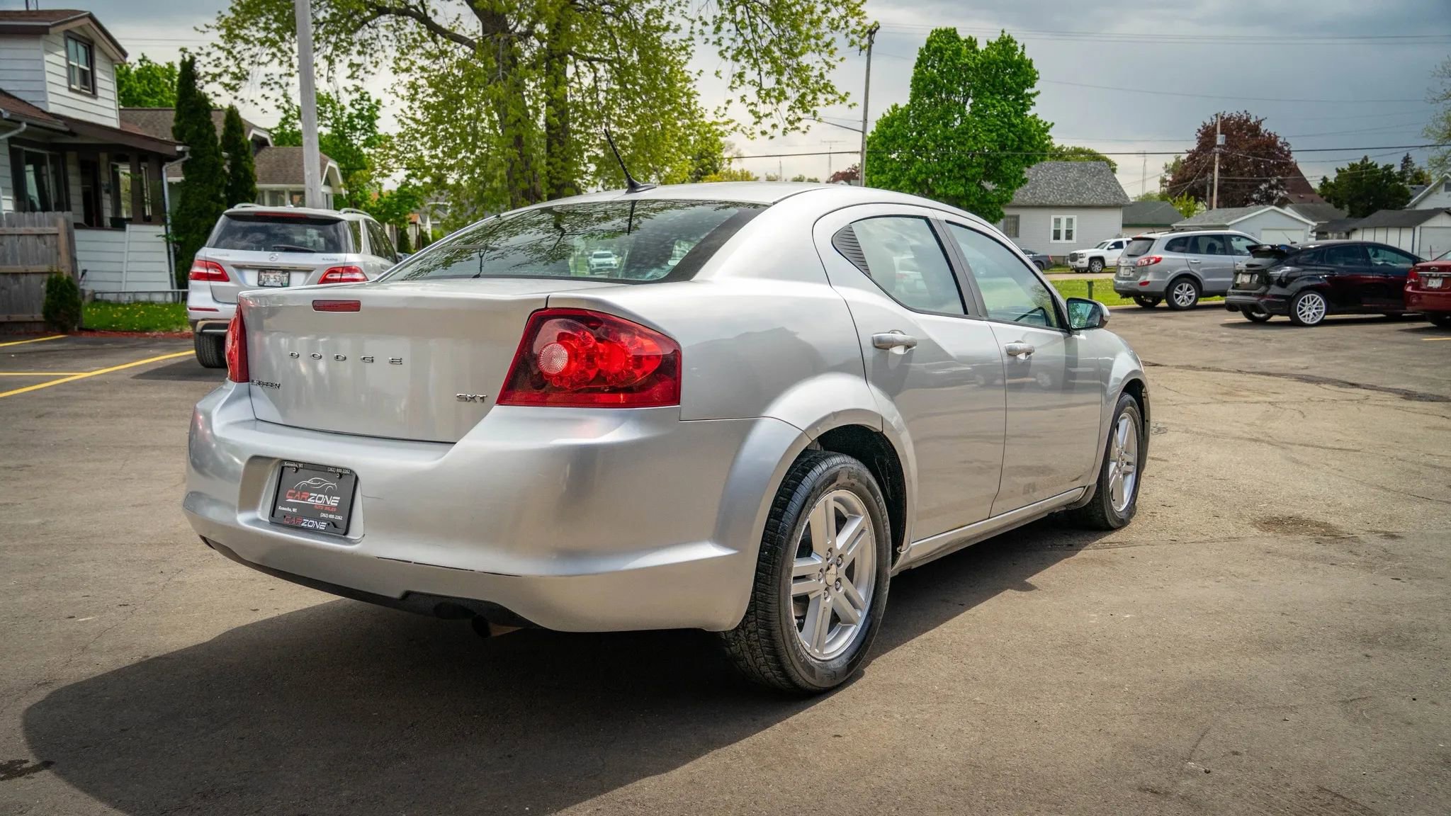 Used 2012 Dodge Avenger SXT FWD image 5