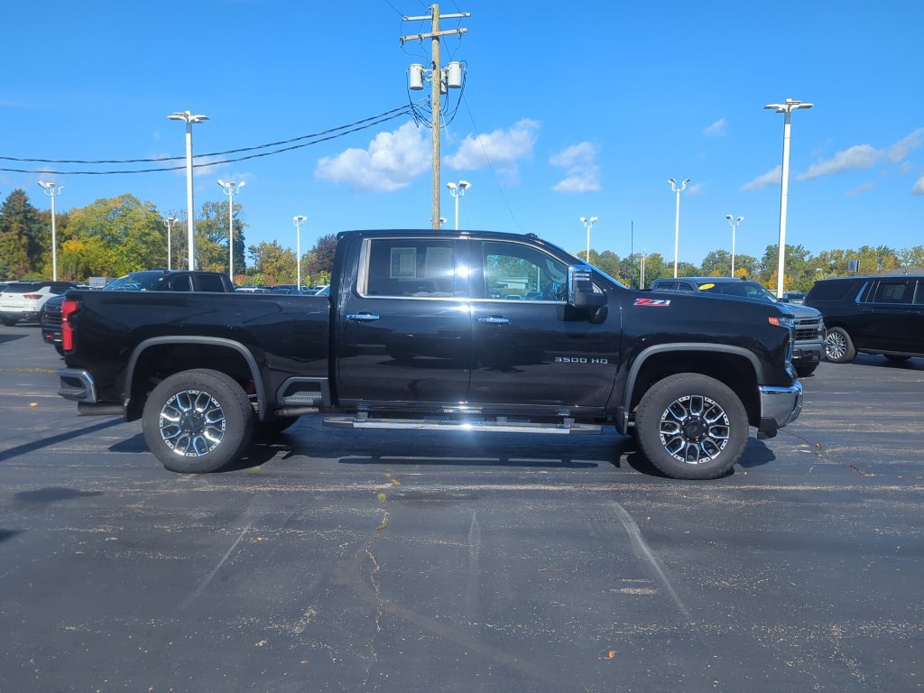 Certified 2024 Chevrolet Silverado 3500 LTZ w/ LTZ Plus Package AWD/4WD image 10
