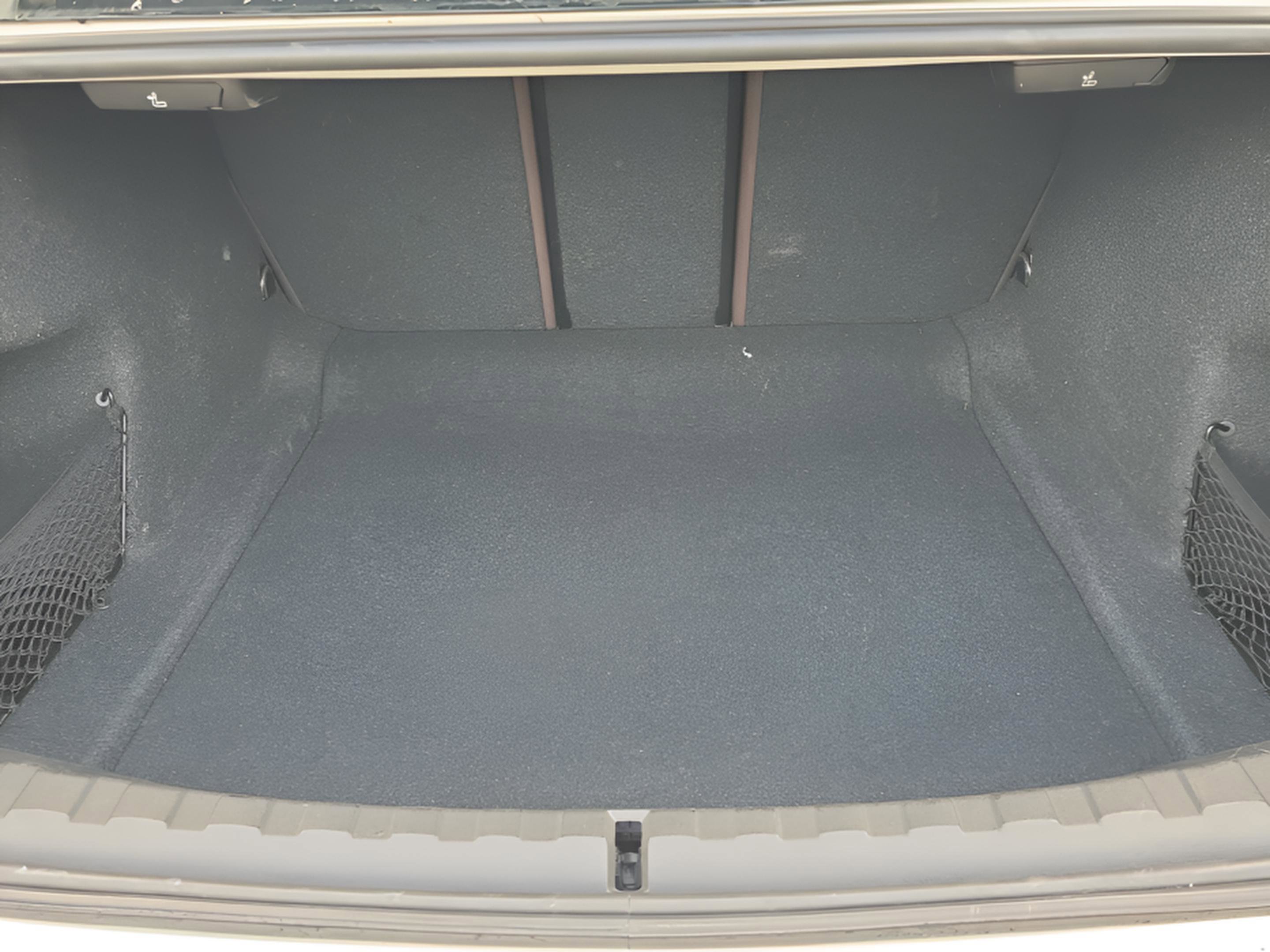 Used 2020 BMW 330i Sedan w/ Convenience Package image 32