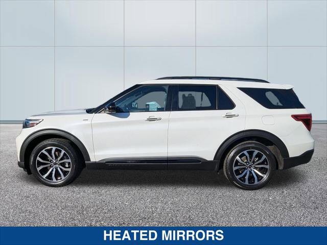 Used 2023 Ford Explorer ST-Line w/ Class IV Trailer Tow Package image 2