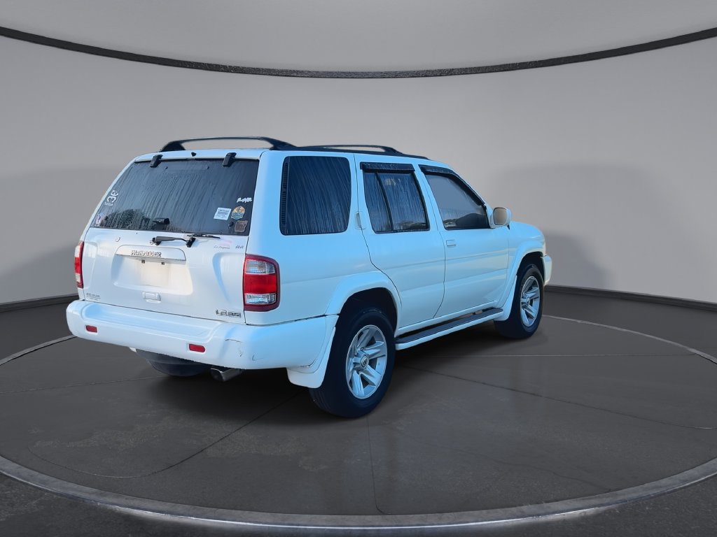 Used 2001 Nissan Pathfinder LE RWD image 8