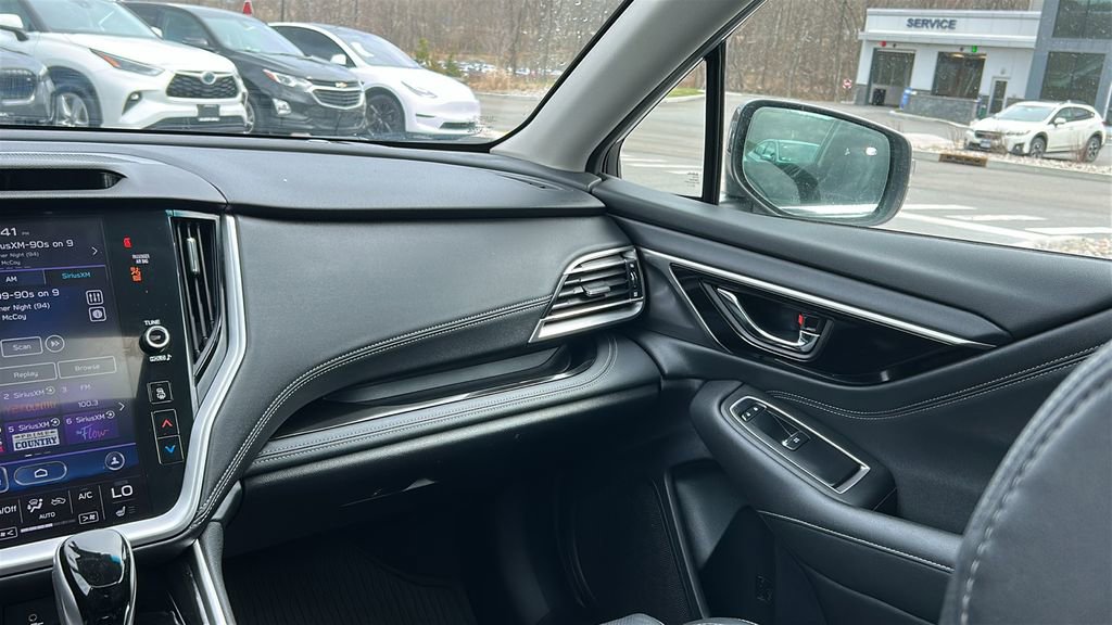 Used 2022 Subaru Outback Limited image 27