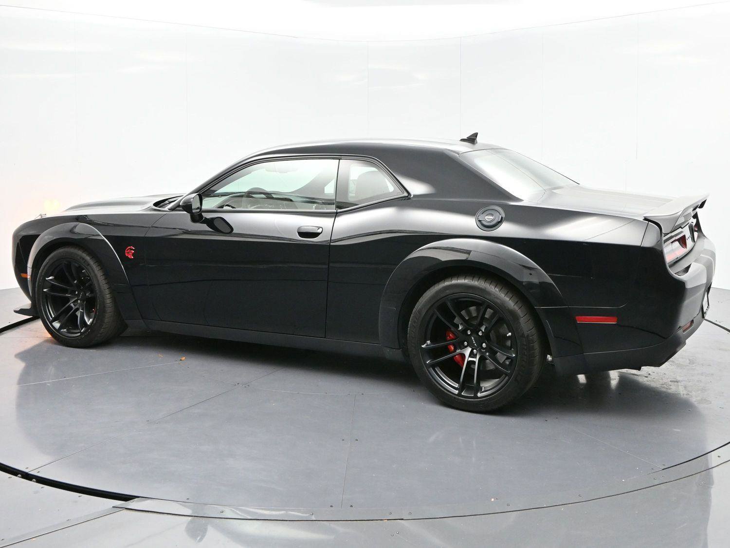 Used 2022 Dodge Challenger SRT Hellcat image 5