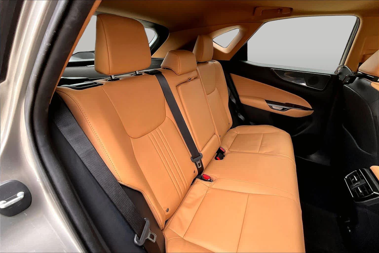 Used 2024 Lexus NX 350h AWD image 19