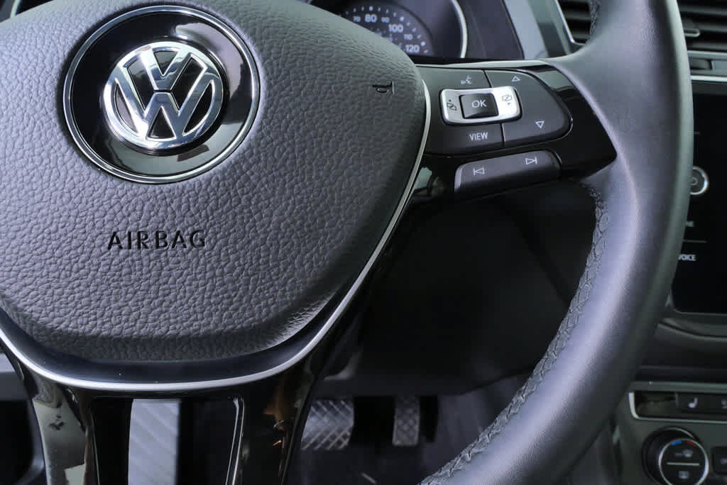 Certified 2020 Volkswagen Tiguan SE FWD image 13