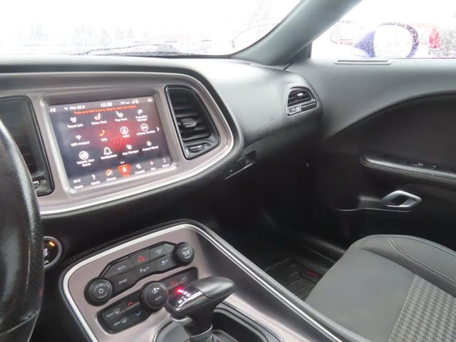 Used 2019 Dodge Challenger SXT w/ Driver Convenience Group image 30