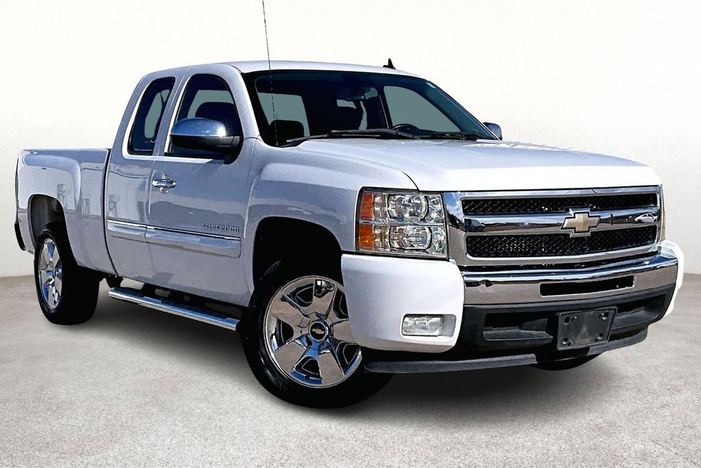 Used 2011 Chevrolet Silverado 1500 LT w/ Regional Value Package image 1