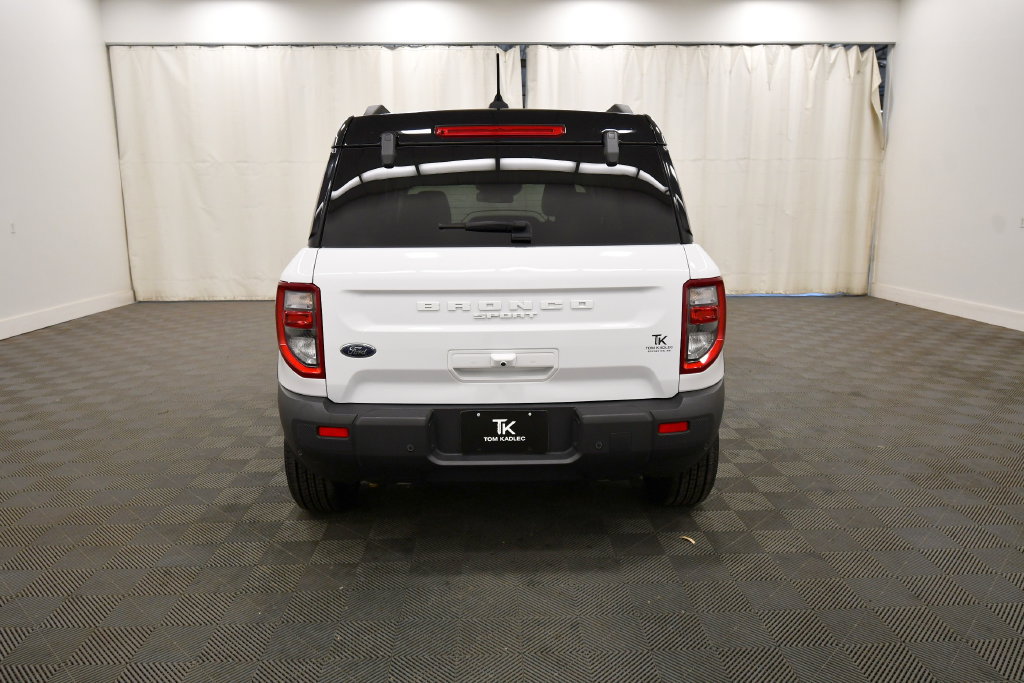 Used 2025 Ford Bronco Sport Outer Banks AWD/4WD image 6