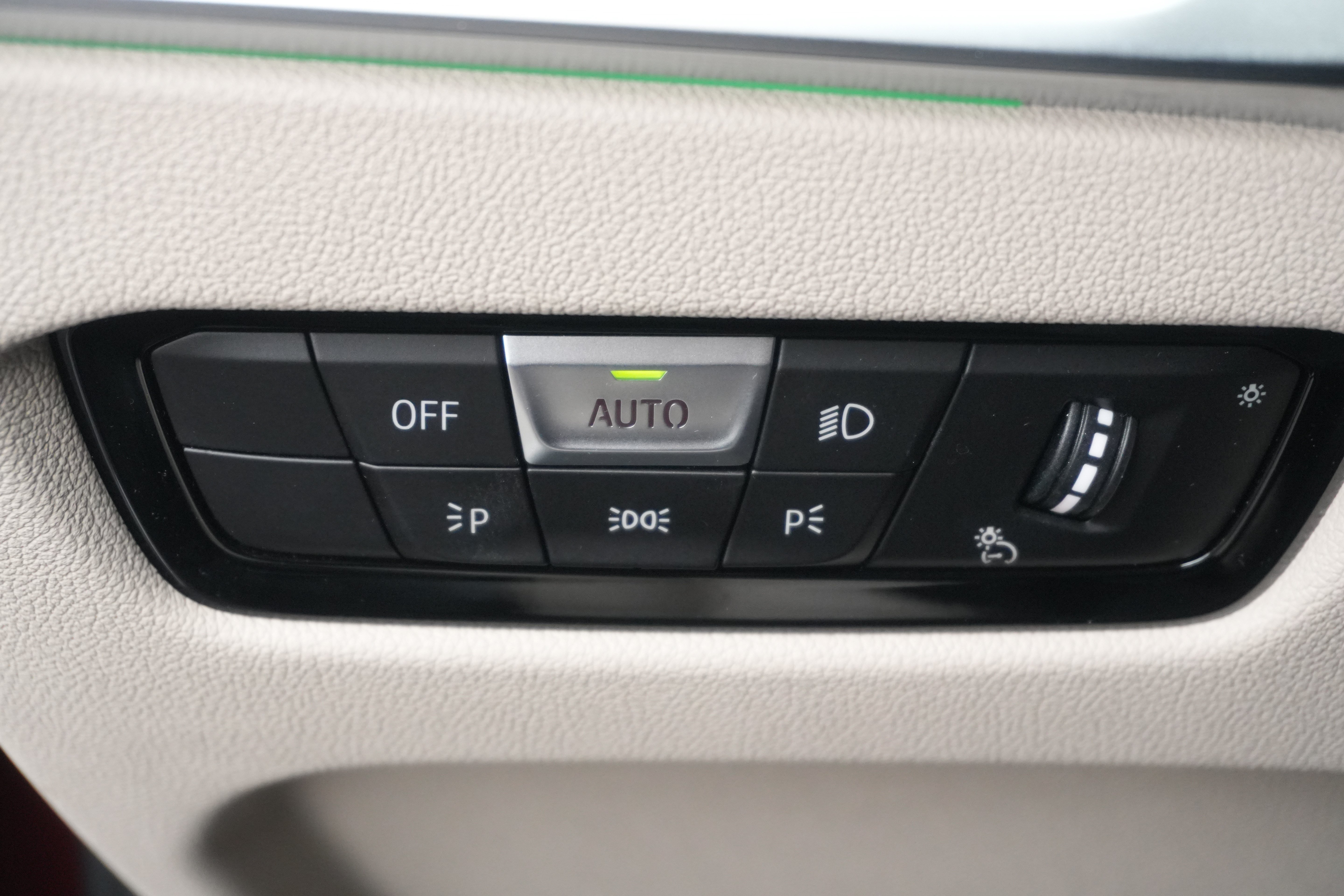 Certified 2024 BMW i4 eDrive40 w/ Premium Package RWD image 18