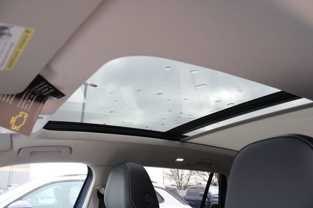 New 2026 Volkswagen Tiguan SE image 5