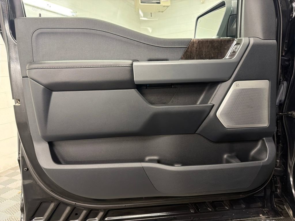 Used 2022 Ford F150 Lariat w/ Equipment Group 502A High image 16