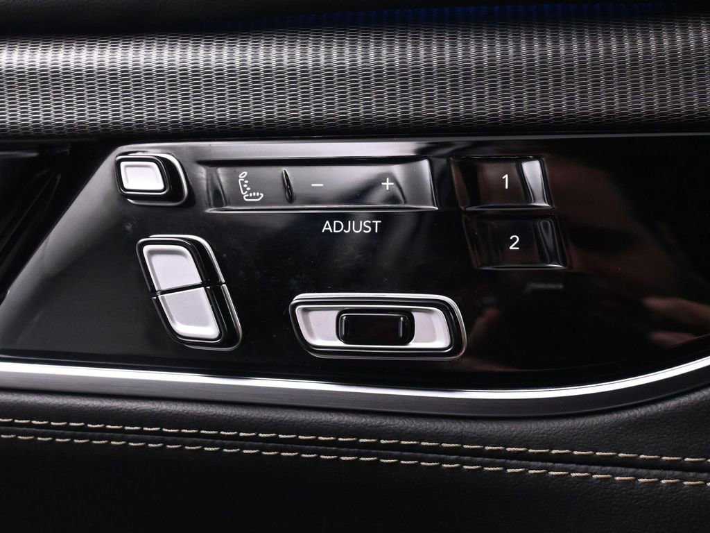 Used 2022 Jeep Grand Wagoneer Series II AWD/4WD image 50