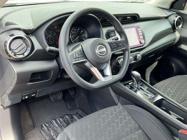 Used 2024 Nissan Kicks SV FWD image 14