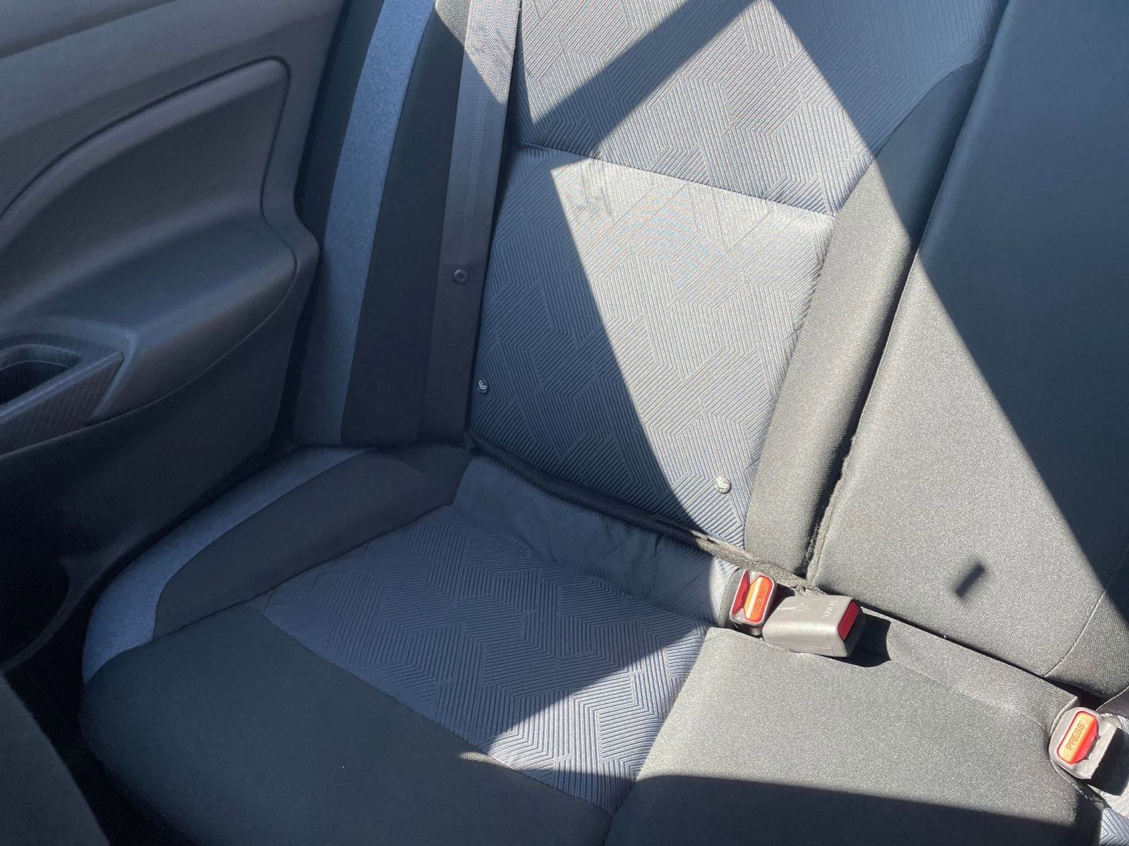 Used 2025 Nissan Versa SV image 37