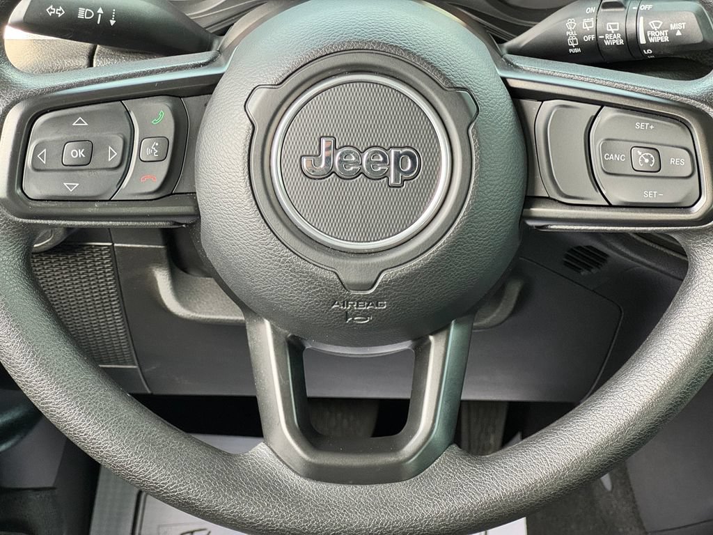 Used 2025 Jeep Wrangler Unlimited Sport AWD/4WD image 19