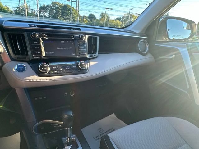 Used 2017 Toyota RAV4 XLE w/ Carpet Mat Package AWD/4WD image 20