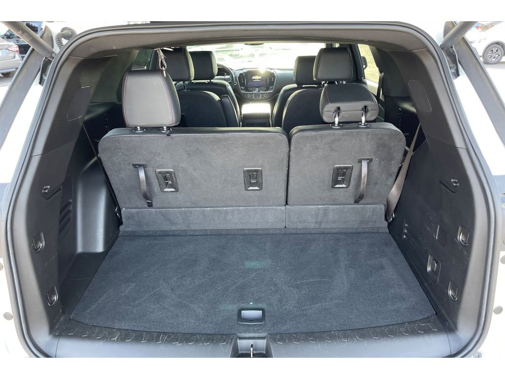 Used 2022 Chevrolet Traverse RS image 17