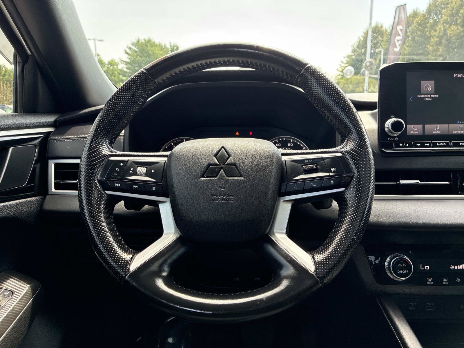 Used 2022 Mitsubishi Outlander SE AWD/4WD image 19