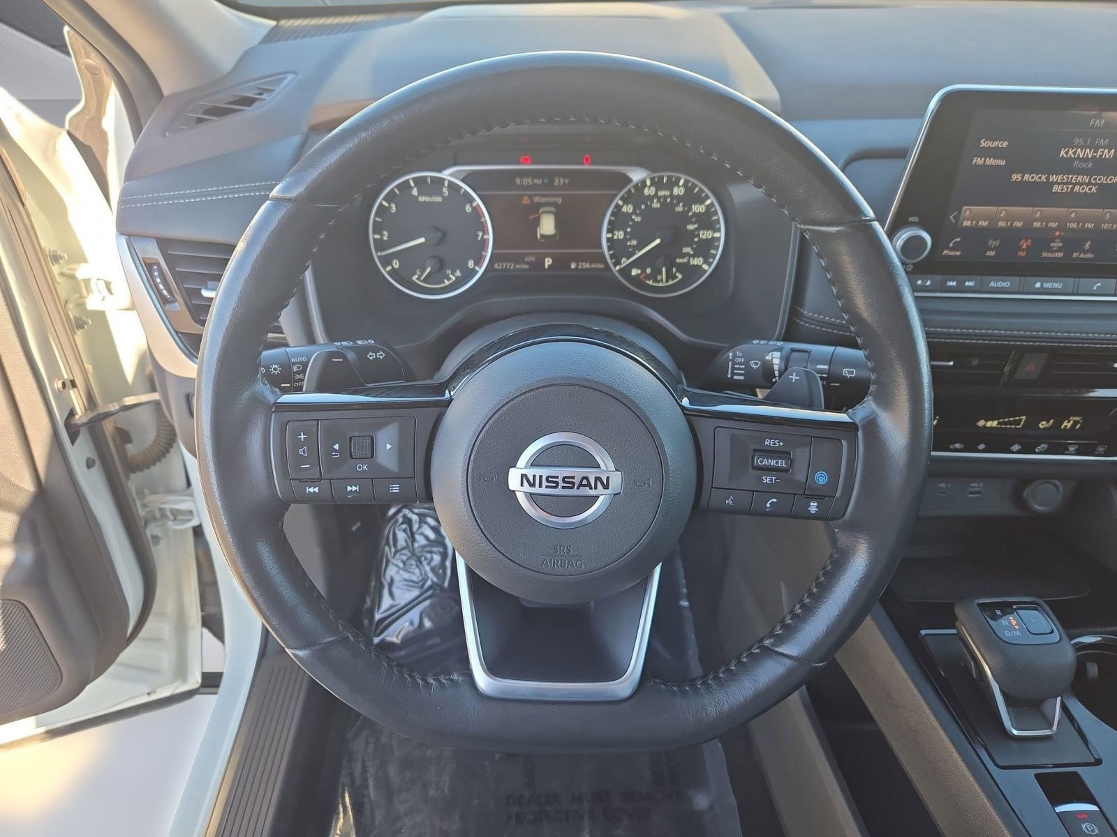 Used 2021 Nissan Rogue SV w/ Premium Package image 23