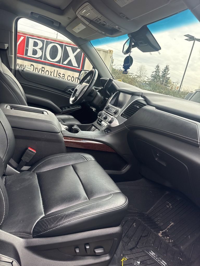 Used 2019 GMC Yukon SLT w/ Graphite Edition image 10