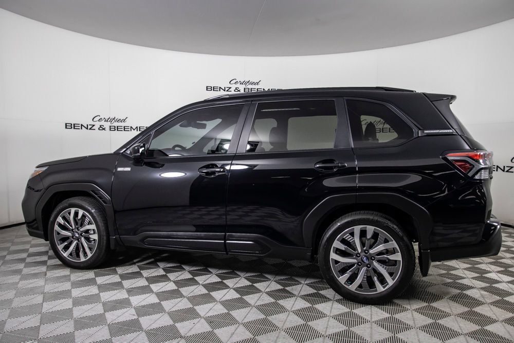 Used 2025 Subaru Forester Touring w/ Touring Package AWD/4WD image 11
