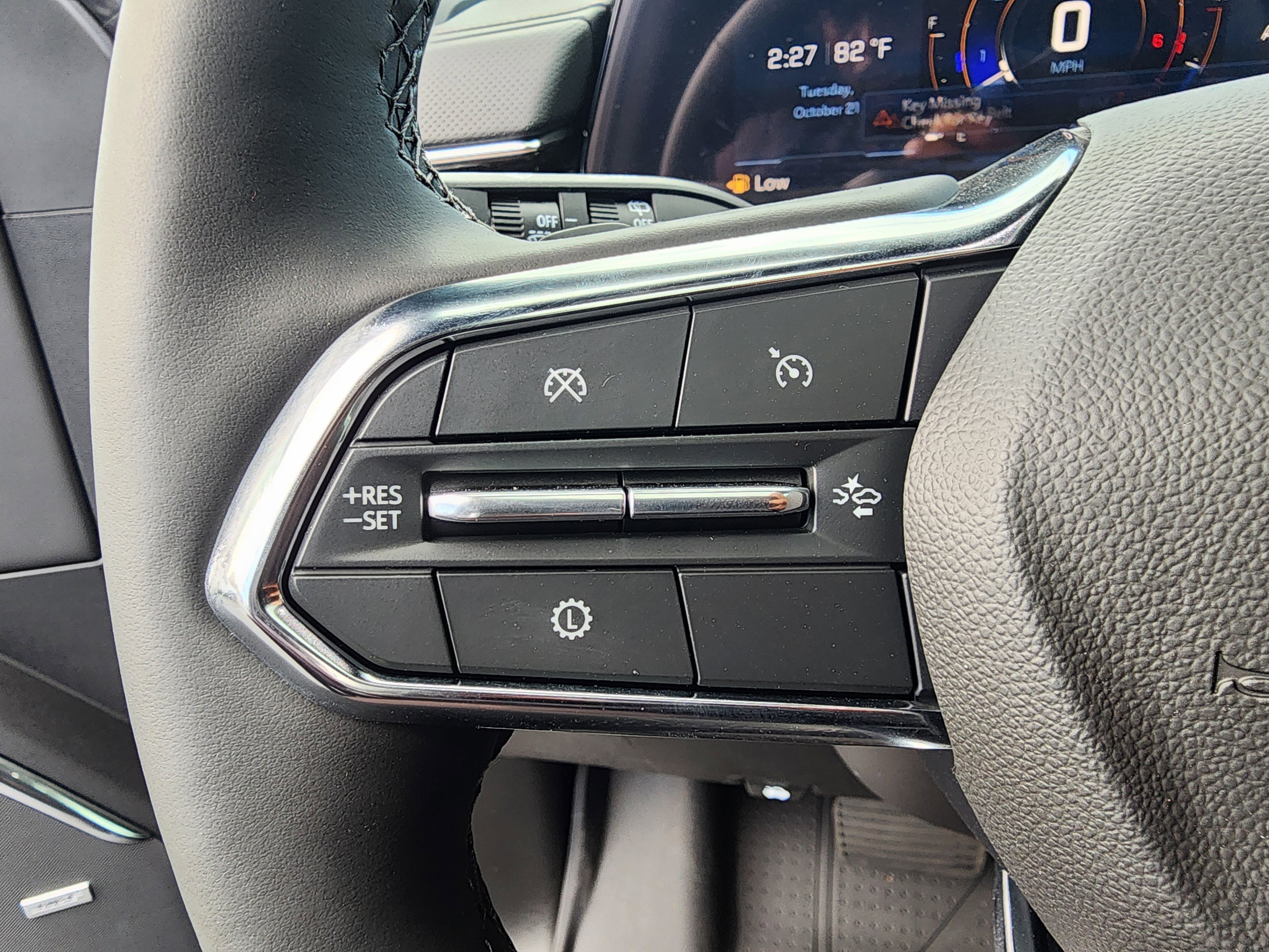 Used 2026 Chevrolet Suburban High Country image 31