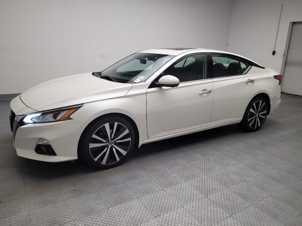Used 2019 Nissan Altima 2.5 Platinum image 2