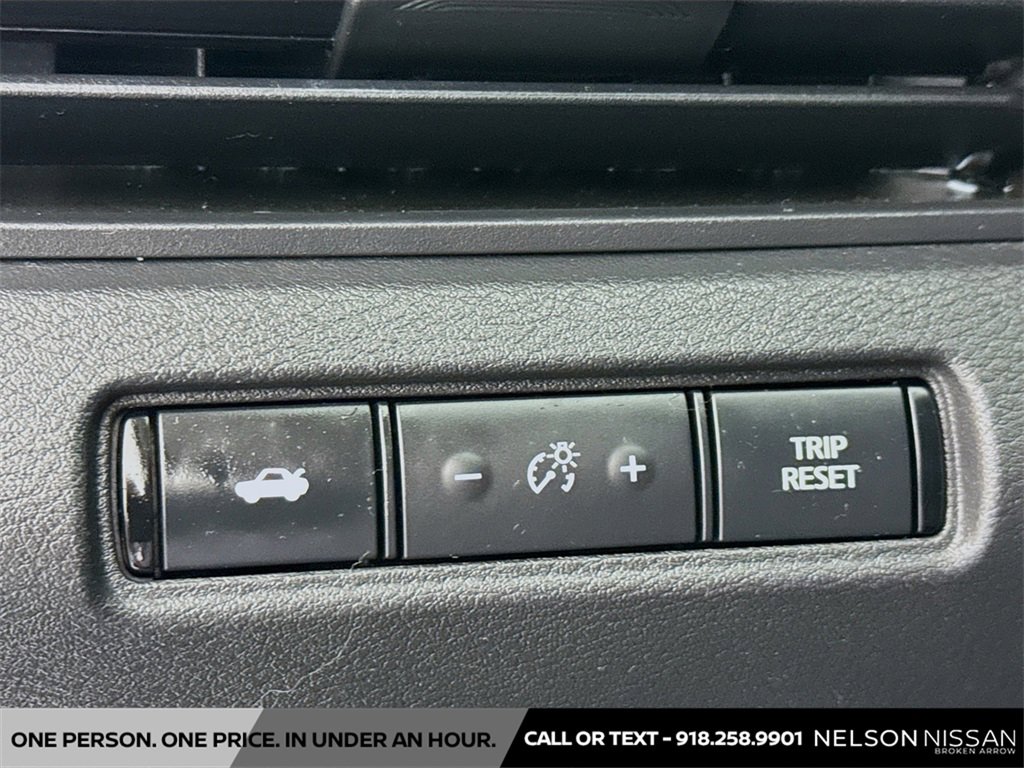 Used 2019 Nissan Altima 2.5 SR w/ SR Premium Package image 10