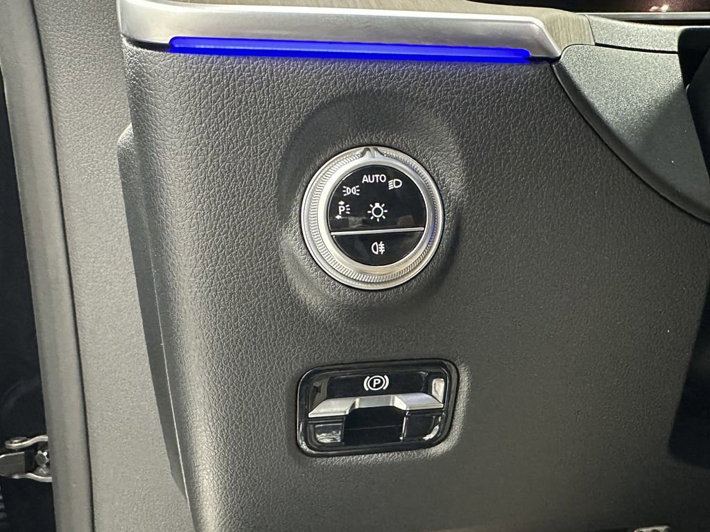 Certified 2024 Mercedes-Benz CLE 300 4MATIC Coupe image 31