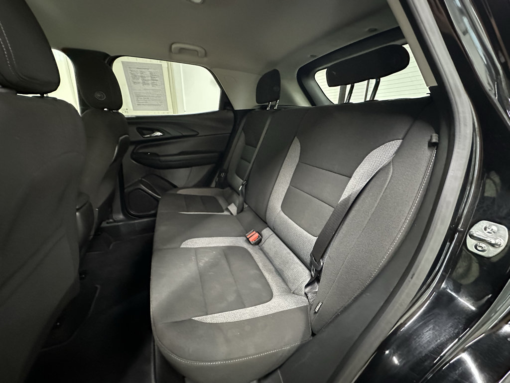 Used 2026 Chevrolet TrailBlazer LT w/ LT Cold Weather Package FWD image 18