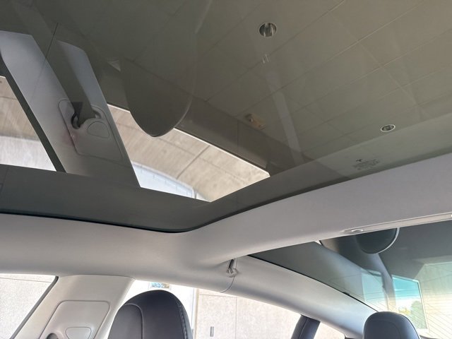 Used 2018 Tesla Model 3 Long Range image 34