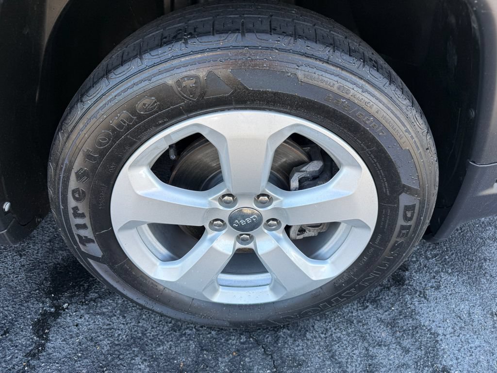 Used 2021 Jeep Compass Latitude FWD image 27