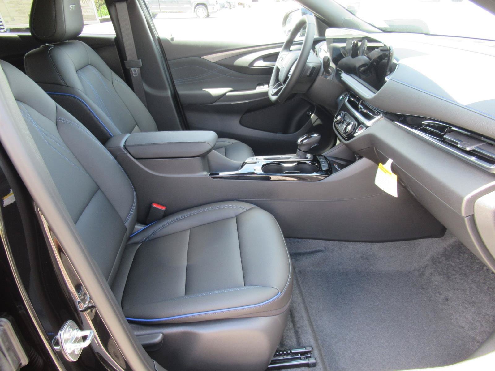 New 2026 Buick Envista Sport Touring w/ Convenience I Package FWD image 10