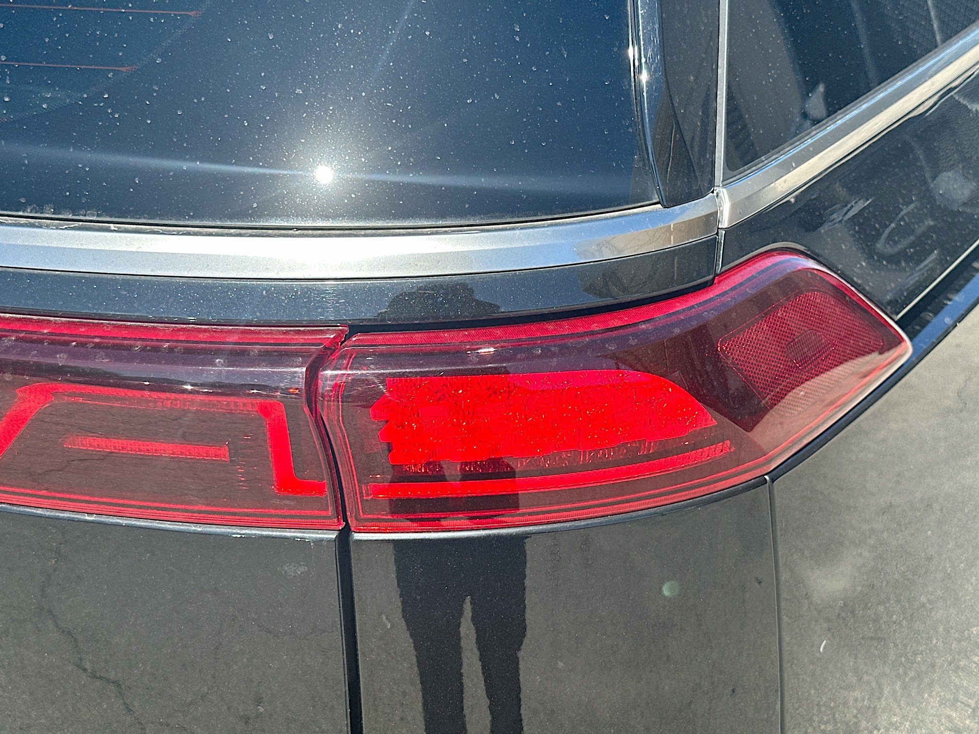 Used 2024 Kia Carnival SX Prestige image 28