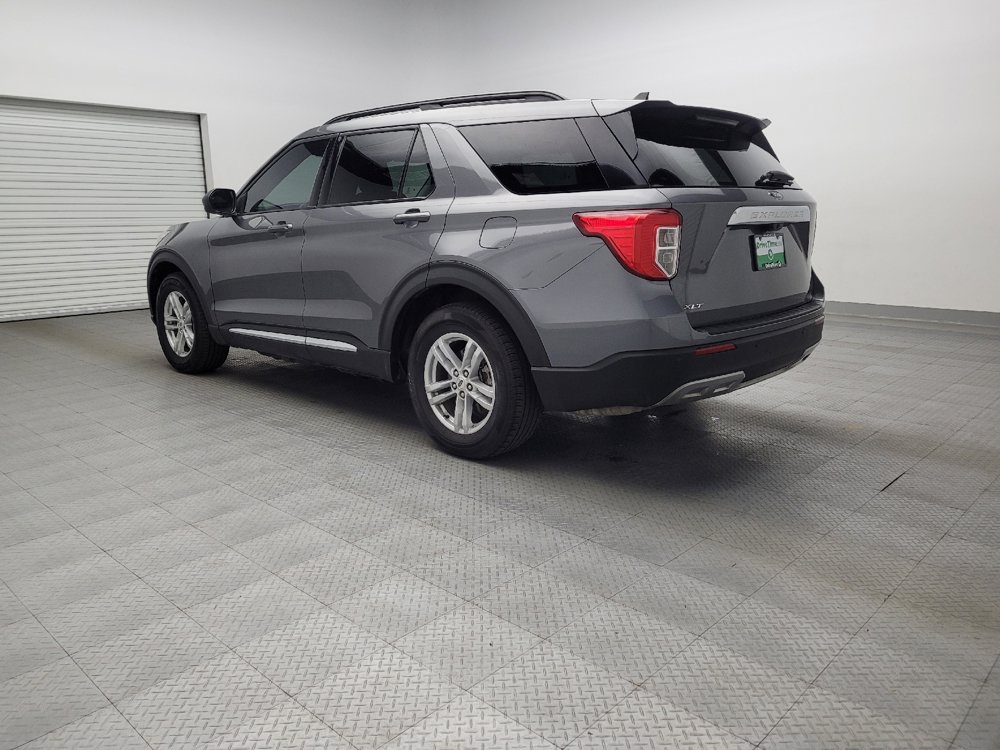 Used 2023 Ford Explorer XLT w/ Equipment Group 202A image 5