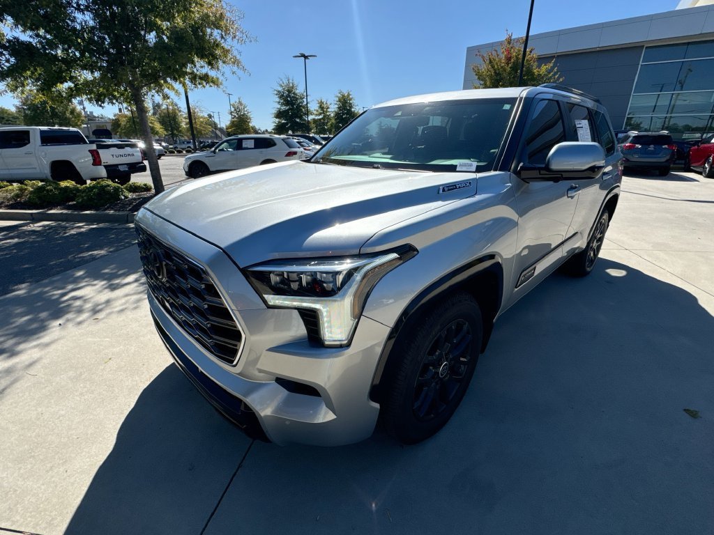 Used 2024 Toyota Sequoia Platinum RWD image 5
