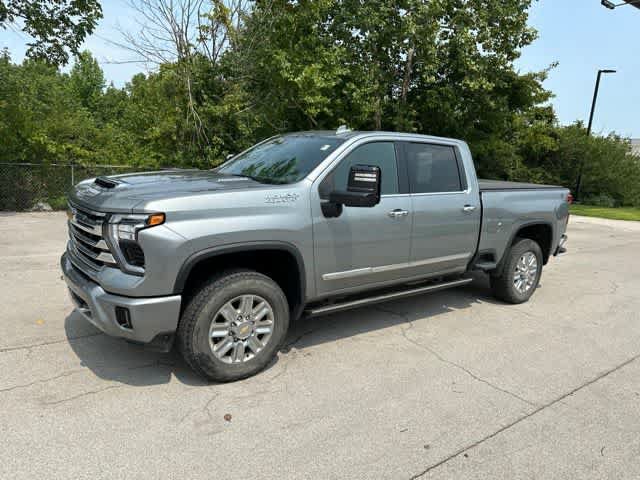 Used 2024 Chevrolet Silverado 2500 High Country w/ High Country Premium Package AWD/4WD image 16