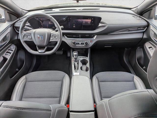 Used 2025 Buick Envista Preferred w/ Convenience I Package image 17