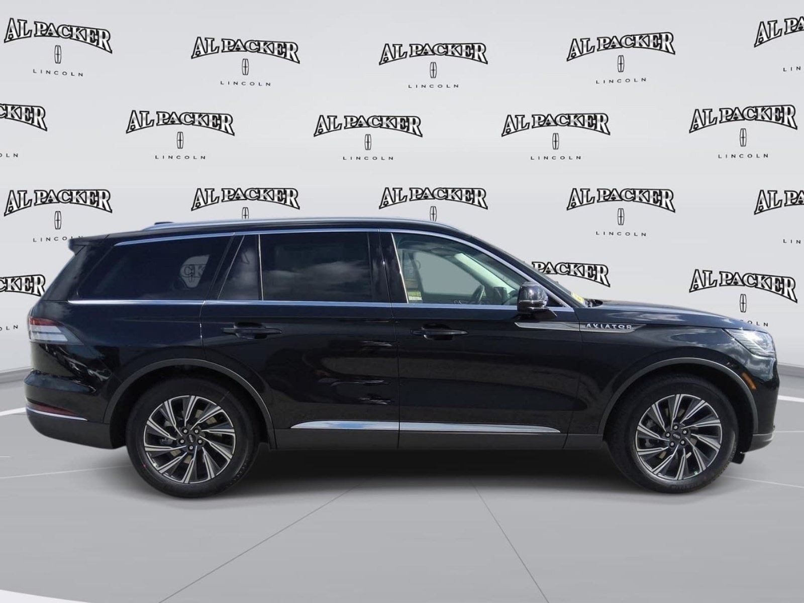New 2026 Lincoln Aviator 2WD image 7