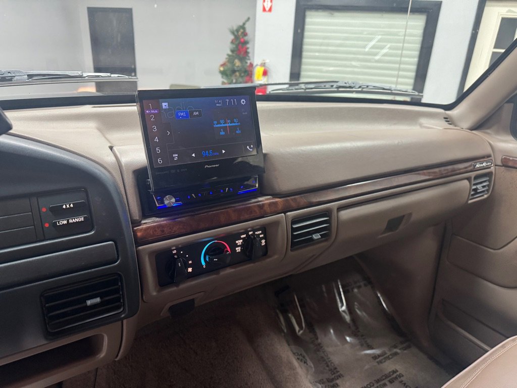 Used 1996 Ford Bronco AWD/4WD image 15