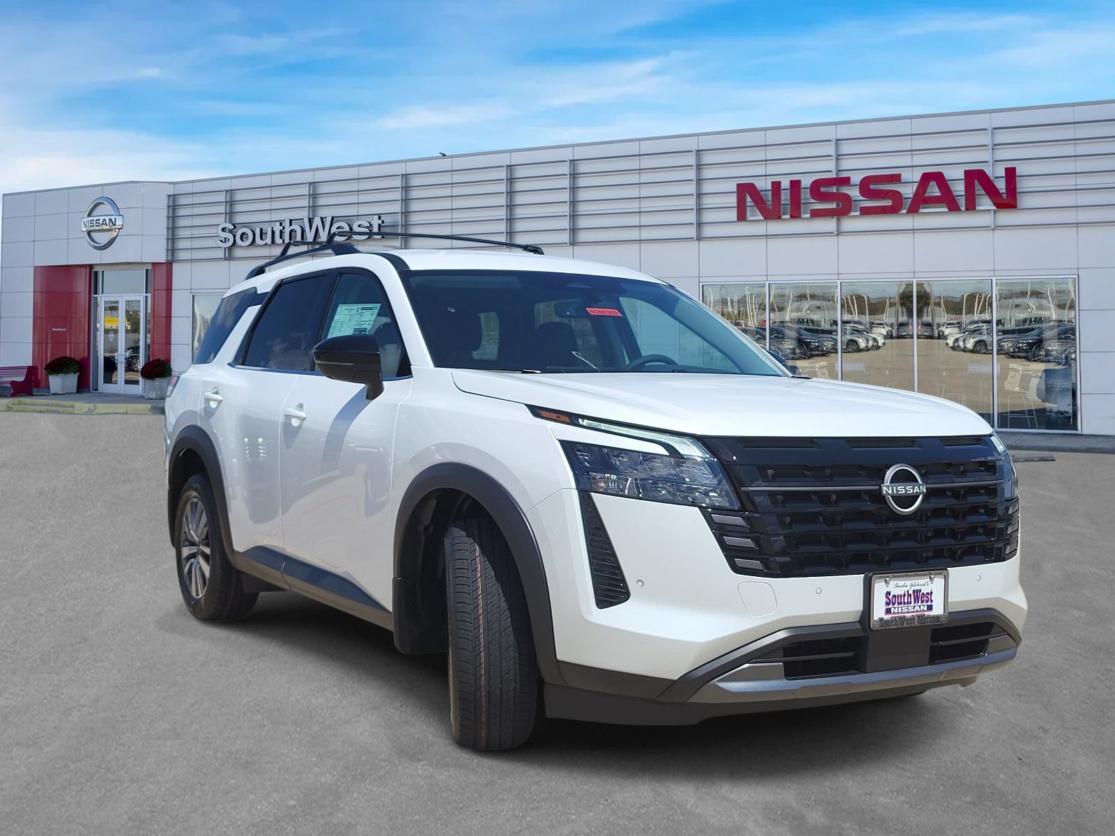 New 2026 Nissan Pathfinder SL FWD image 3