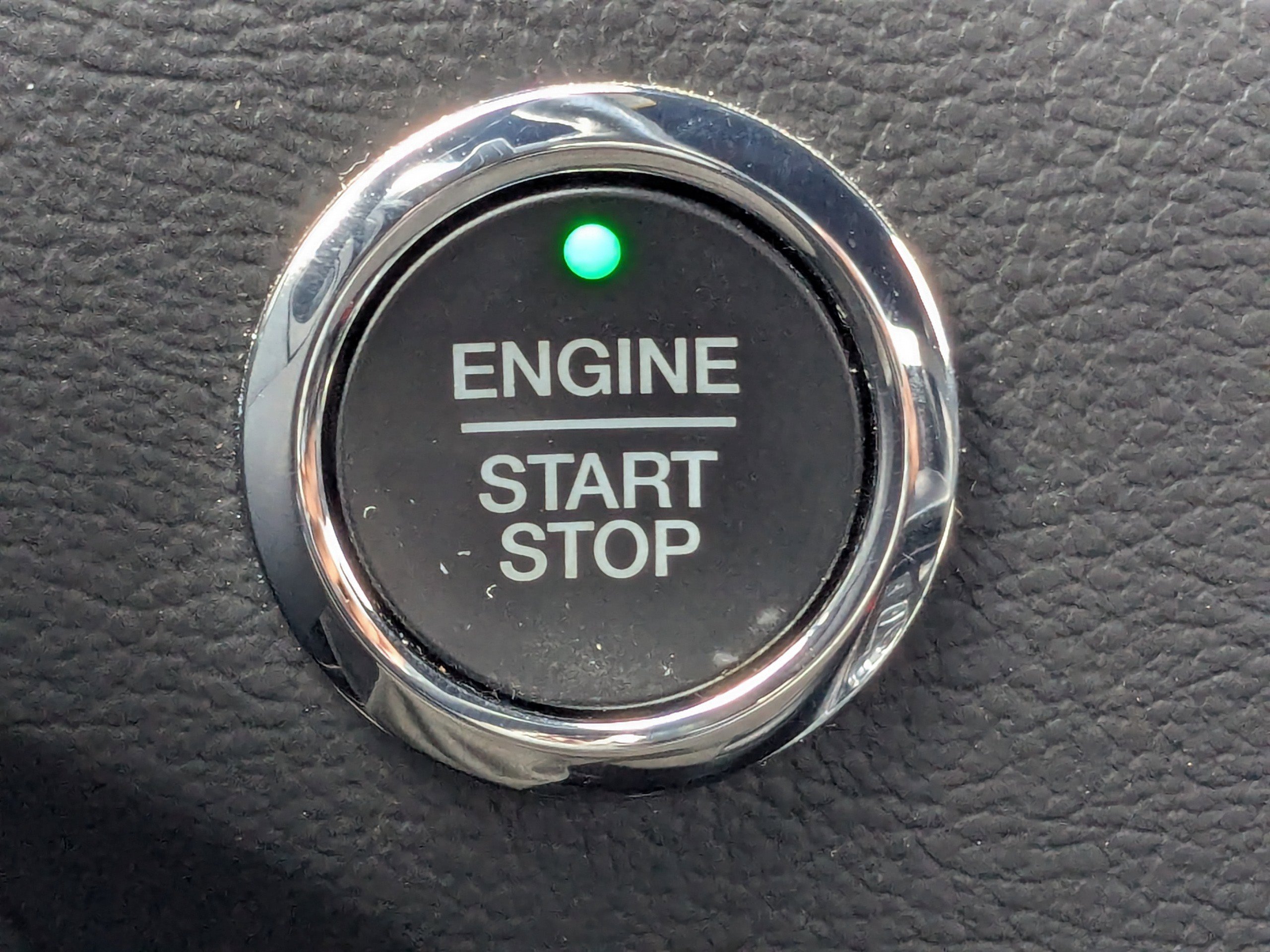 Used 2019 Ford Edge ST w/ Convenience Package image 29