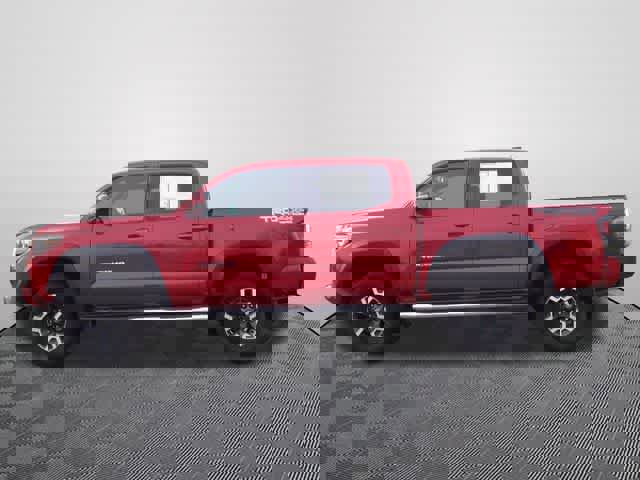 Used 2021 Toyota Tacoma TRD Off-Road w/ Technology Package image 2