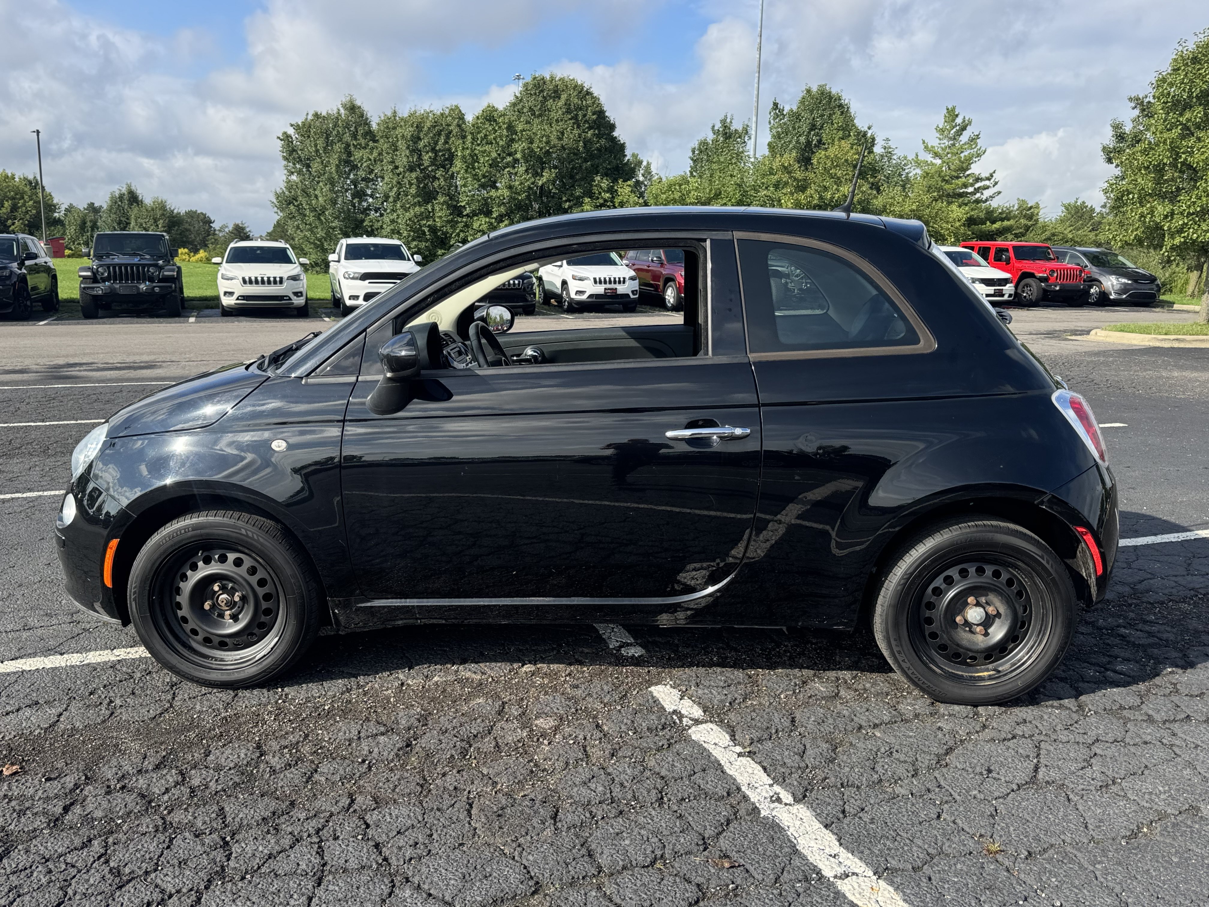 Used 2015 FIAT 500 Pop FWD image 9