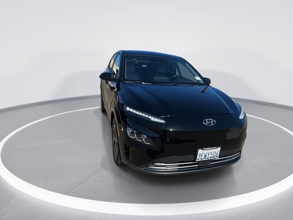 Used 2023 Hyundai Kona Limited w/ Cargo Package FWD image 5