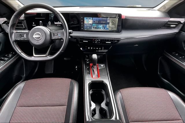 Certified 2025 Nissan Kicks SR FWD image 7